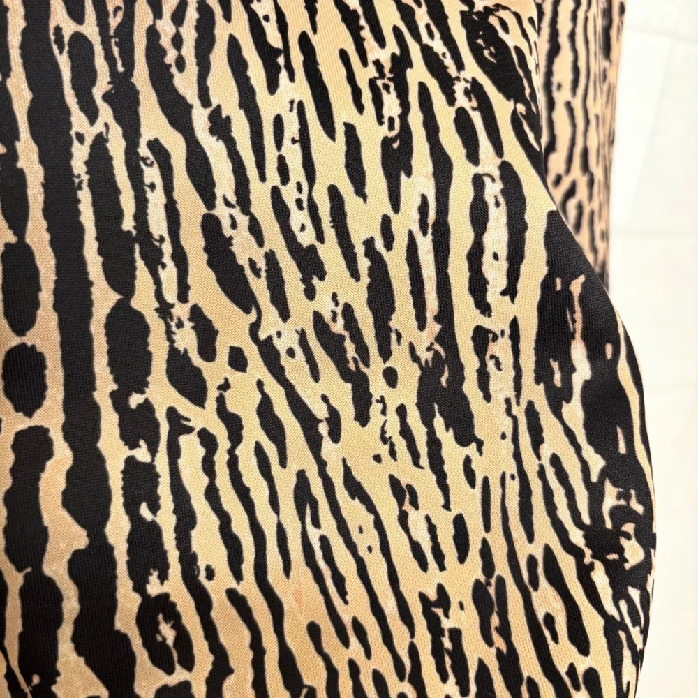 Carmen Marc Valvo Animal Print Pencil Skirt Size Medium Bodycon Office Mobwife - Picture 5 of 9
